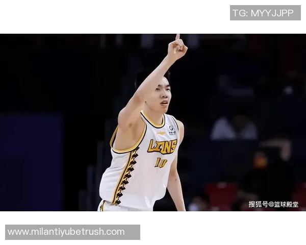 德里克琼斯谈范甘迪指导提升防守侵略性是我努力方向