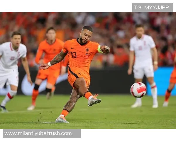 埃因霍温宣布卢克德容告别仪式球员荣登星光大道荣耀时刻 埃因霍温宣布卢克德容告别仪式球员荣登星光大道荣耀时刻