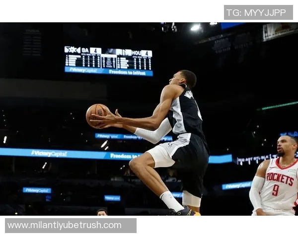 赛季初表现惊艳的球员们小里文班字母强势崛起引发热议 赛季初表现惊艳的球员们小里文班字母强势崛起引发热议