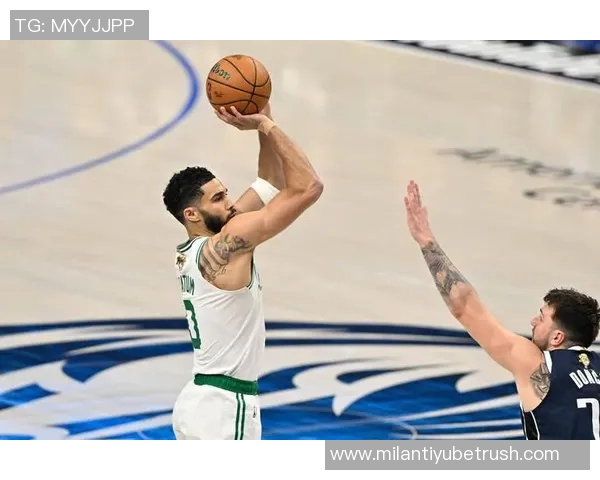 帕金斯预测保罗未来发展或将重返演播室引发热议