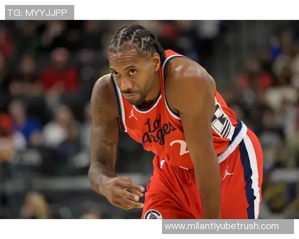 快船遭遇惨败小卡复出难挽颓势球队近12场仅获2胜西部倒四危机加剧